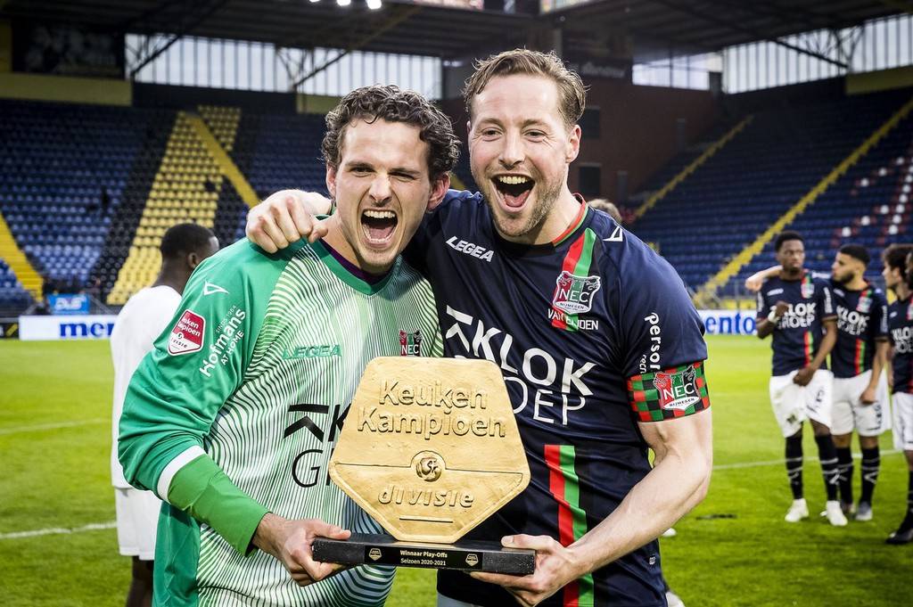 经验丰富的 经验丰富的