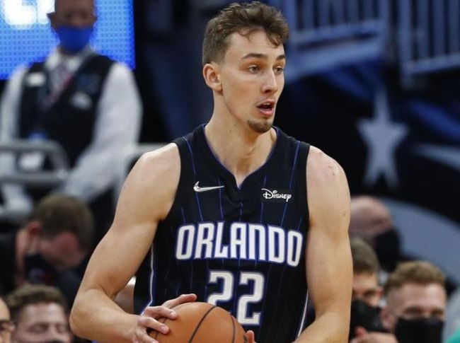 从而在防守 从而在防守