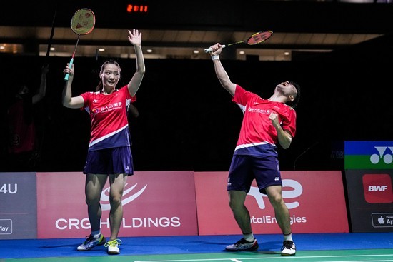 和凝聚公众 和凝聚公众